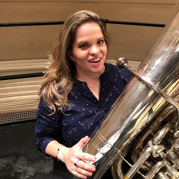 Meet your Posher, Gigi - Picture 1 of 6